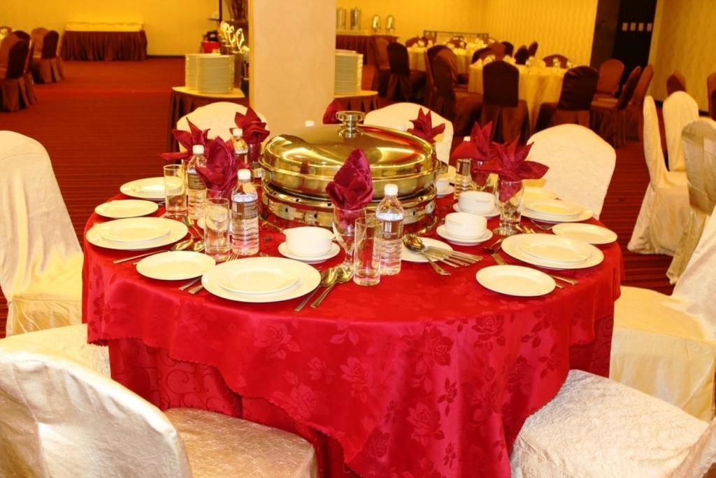 11@Century Hotel Johor Bahru Dış mekan fotoğraf