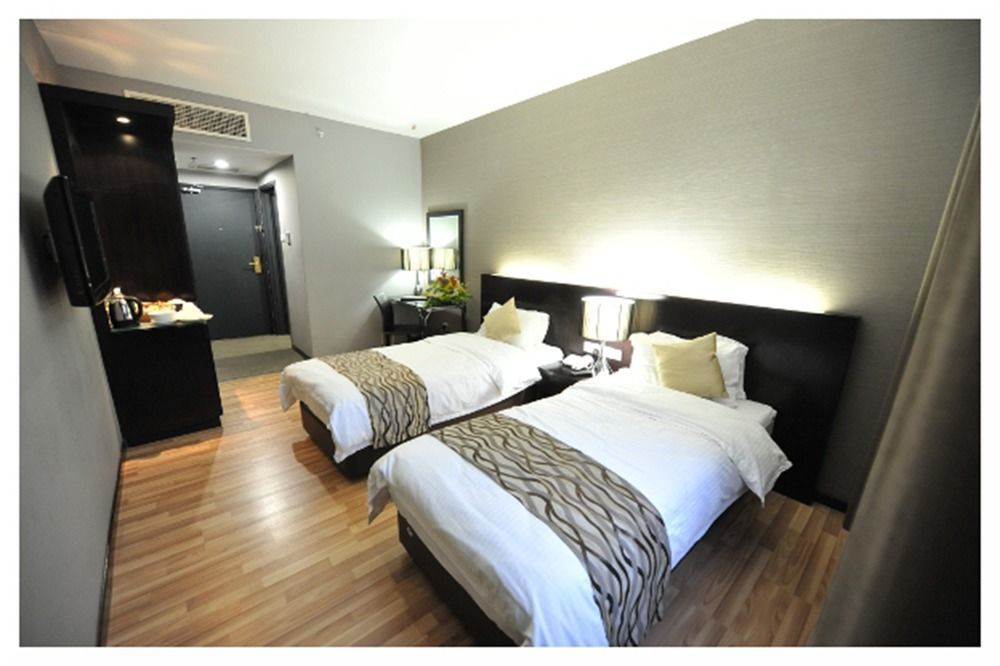 11@Century Hotel Johor Bahru Dış mekan fotoğraf